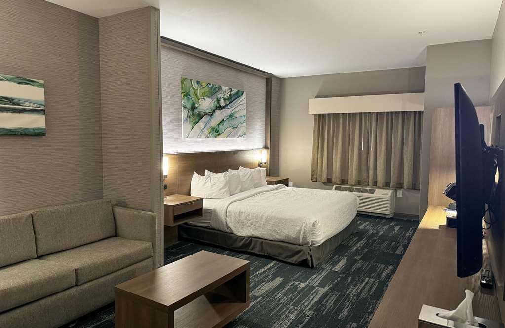 Western Mn Hotel 3*
